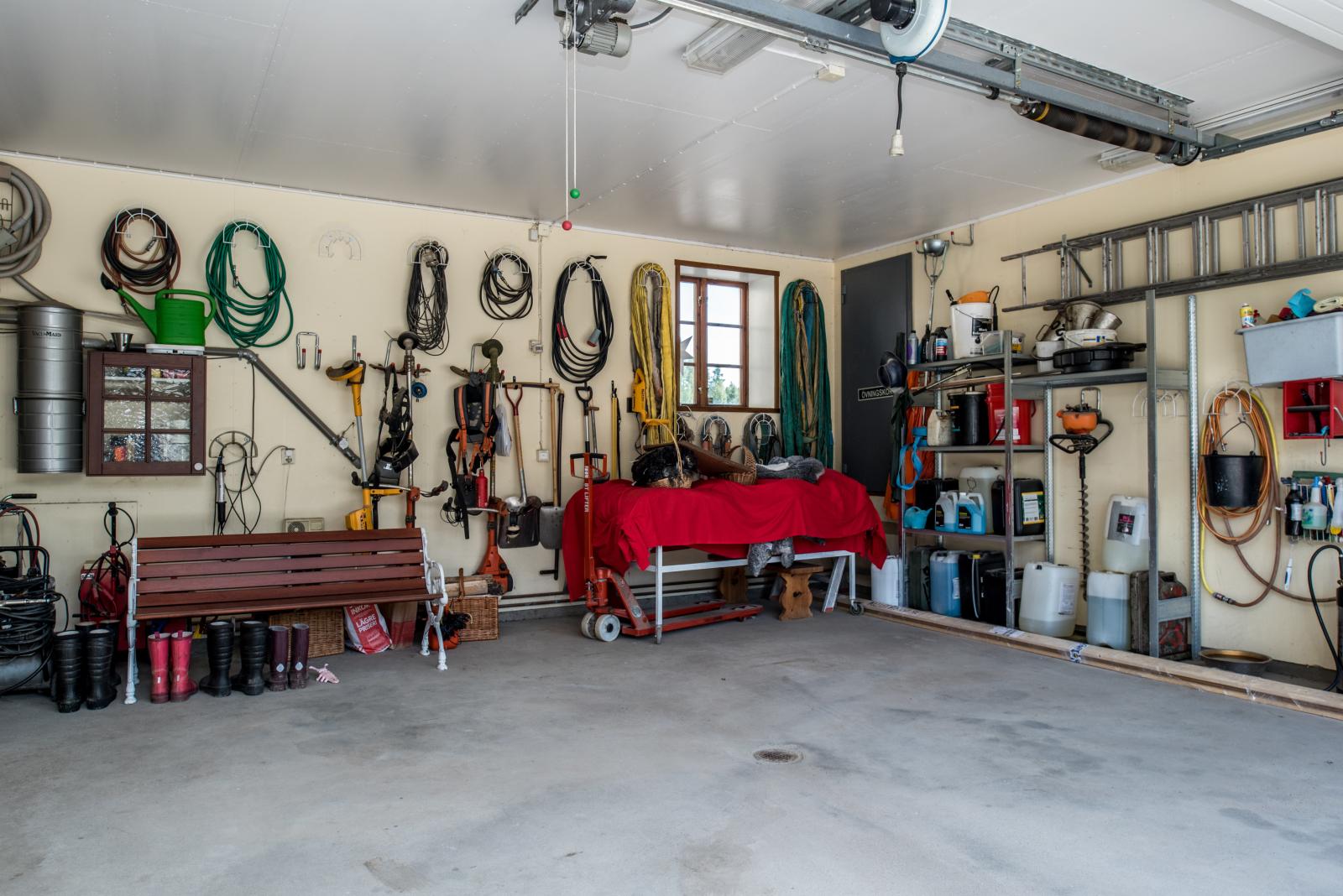 Stort garage