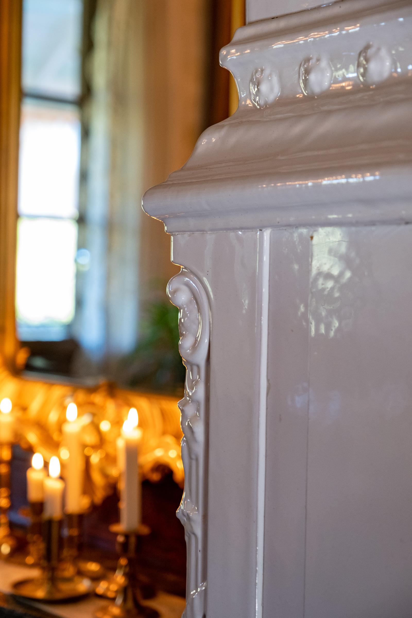 Detaljbild kakelugn