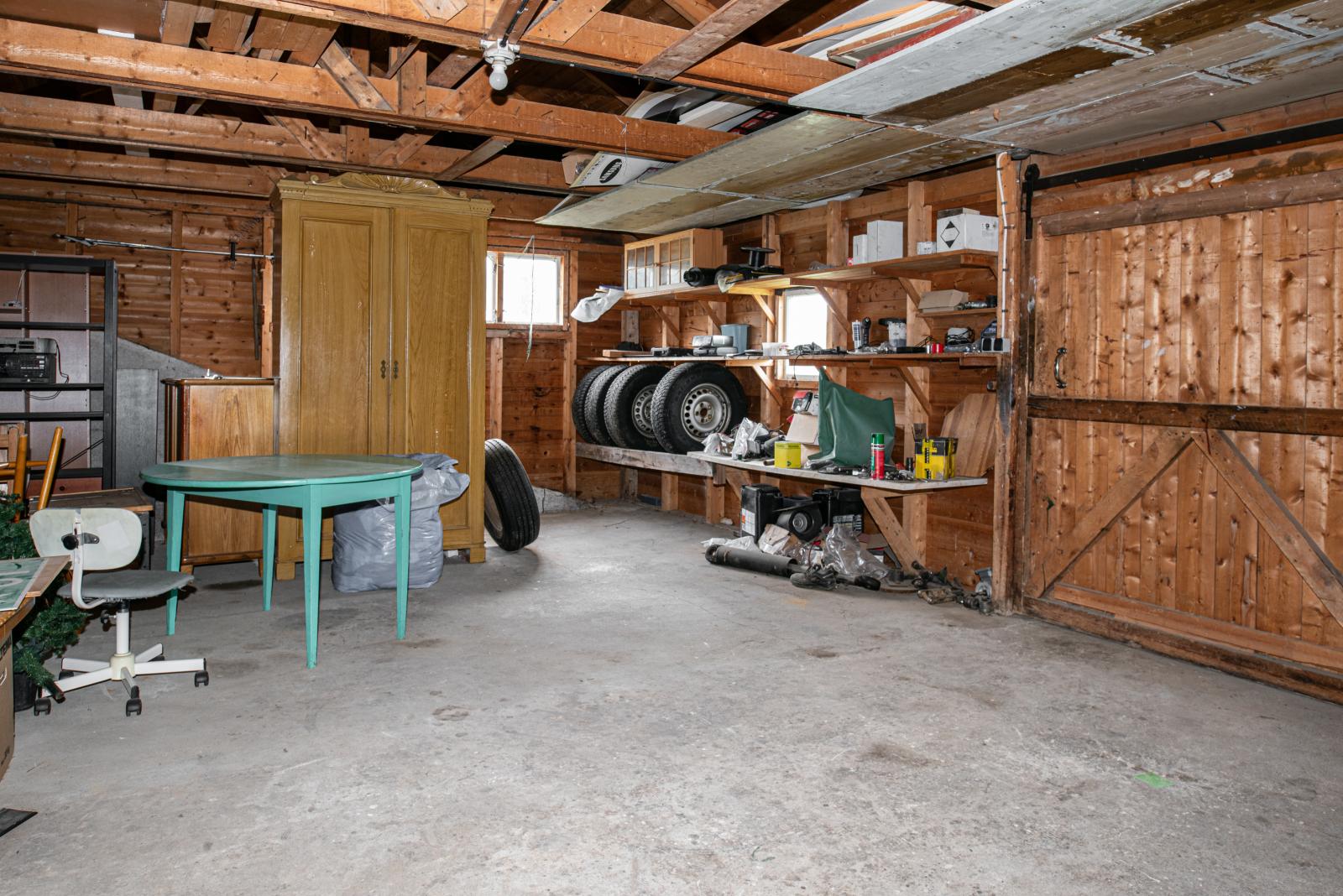 Garage