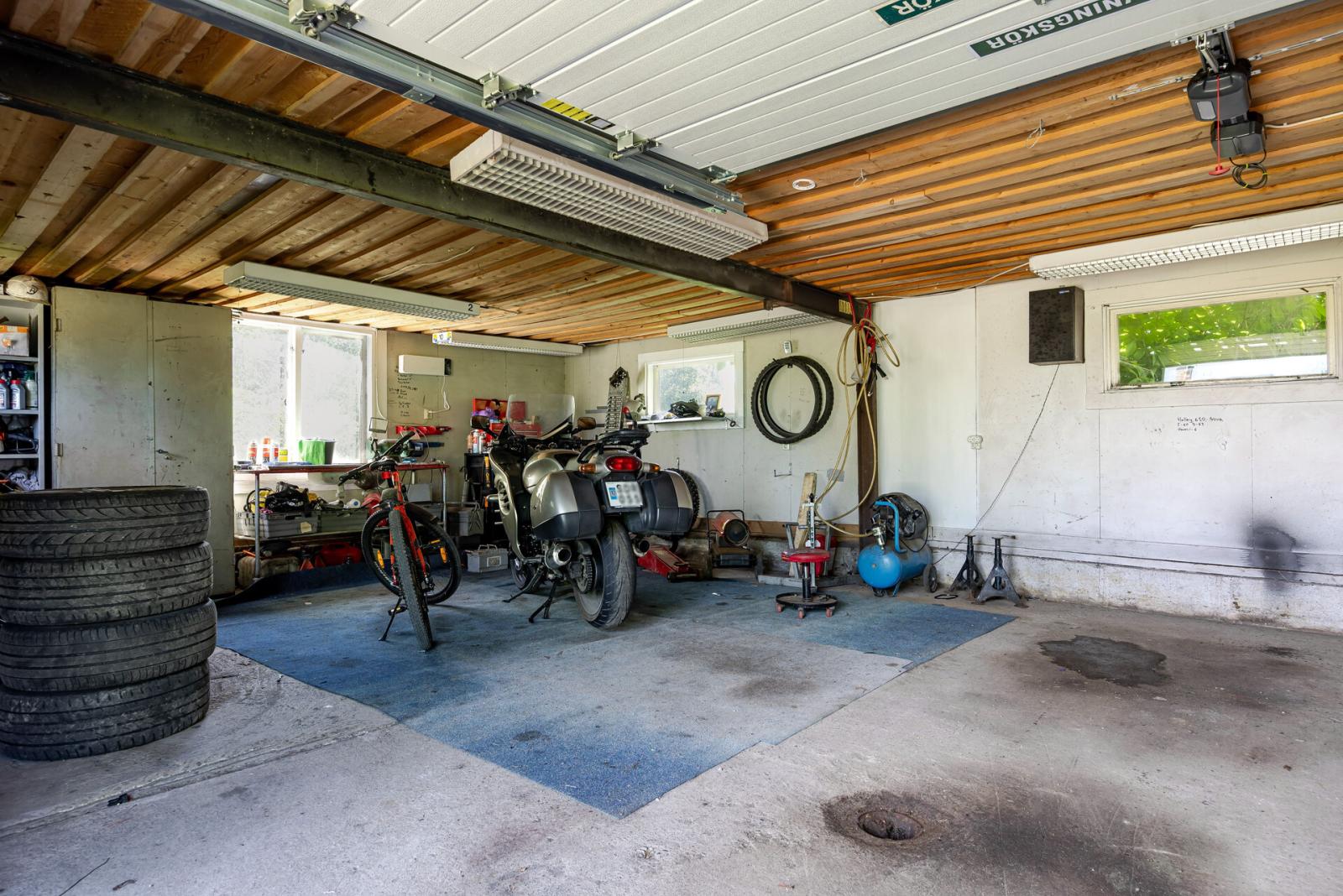 Garage