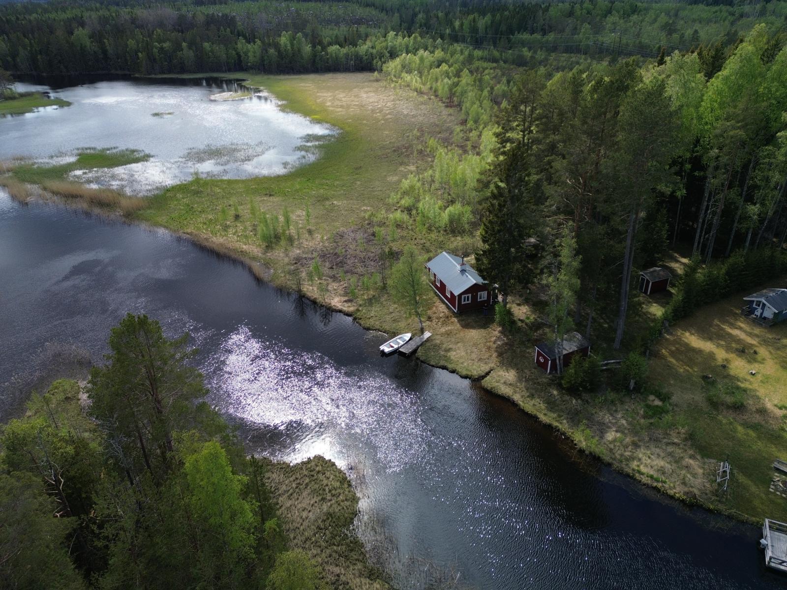 Njut intill fina fiskevatten 