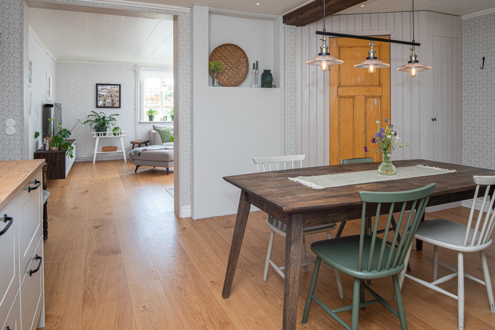 Från kök mot allrum