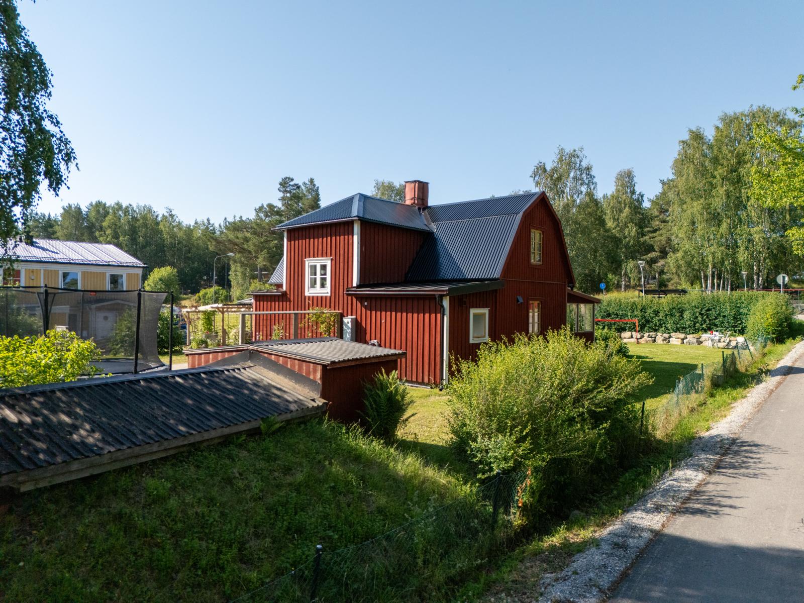Huset ligger vid vändplan