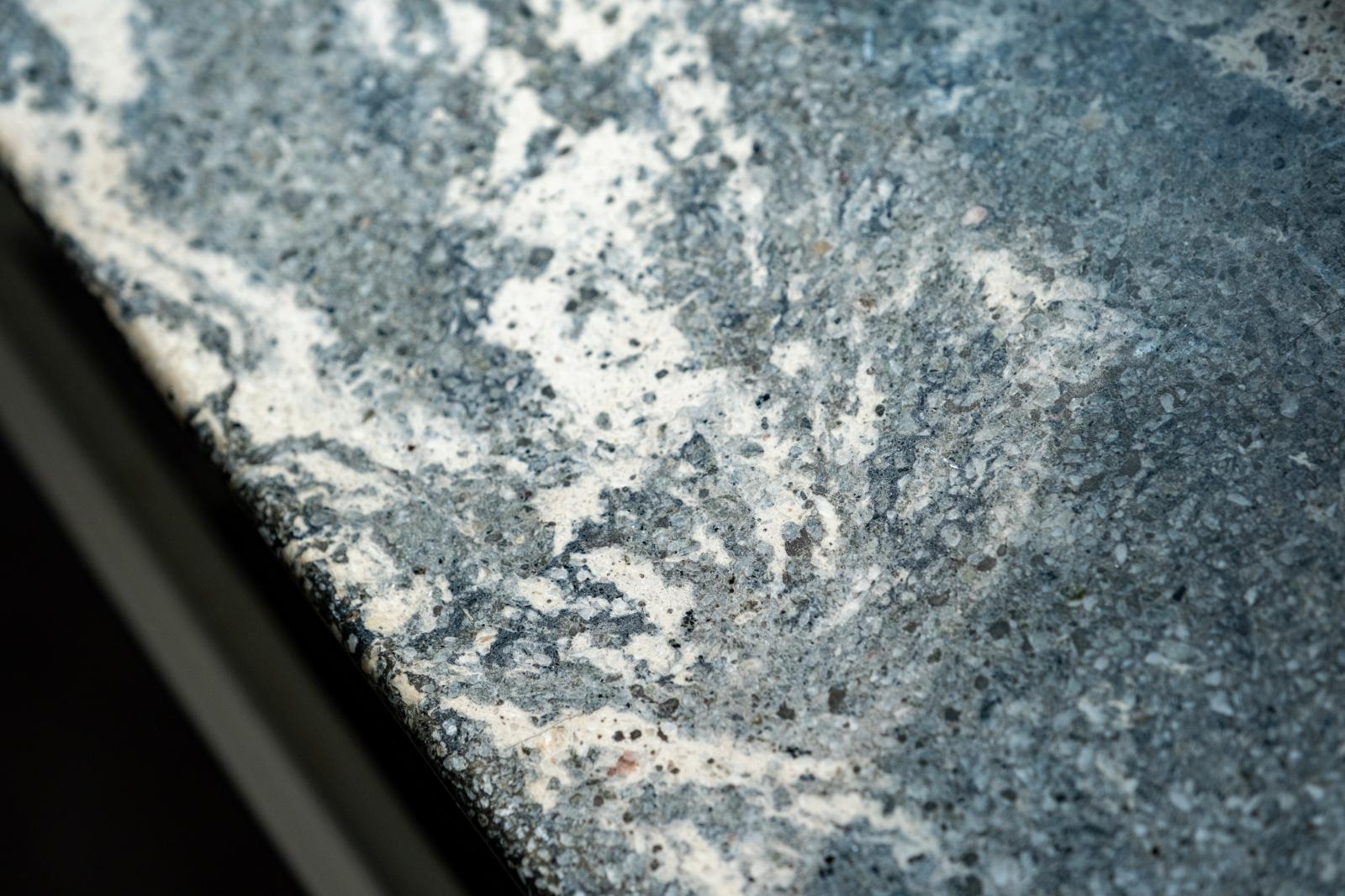  Fönsterbänkar i marmor