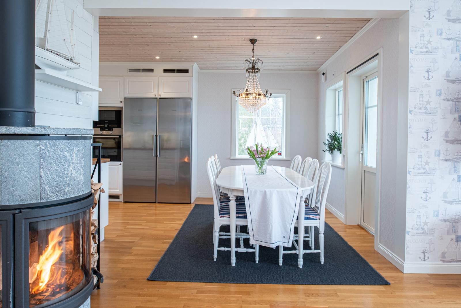 Matplats i köksdelen