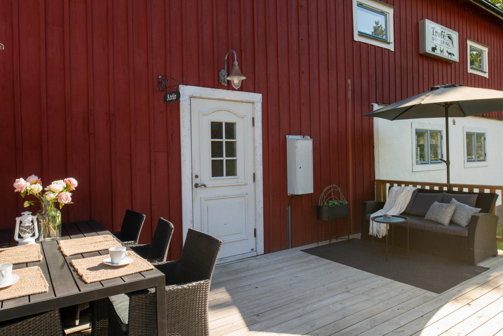 Altan sammanbinder med logen