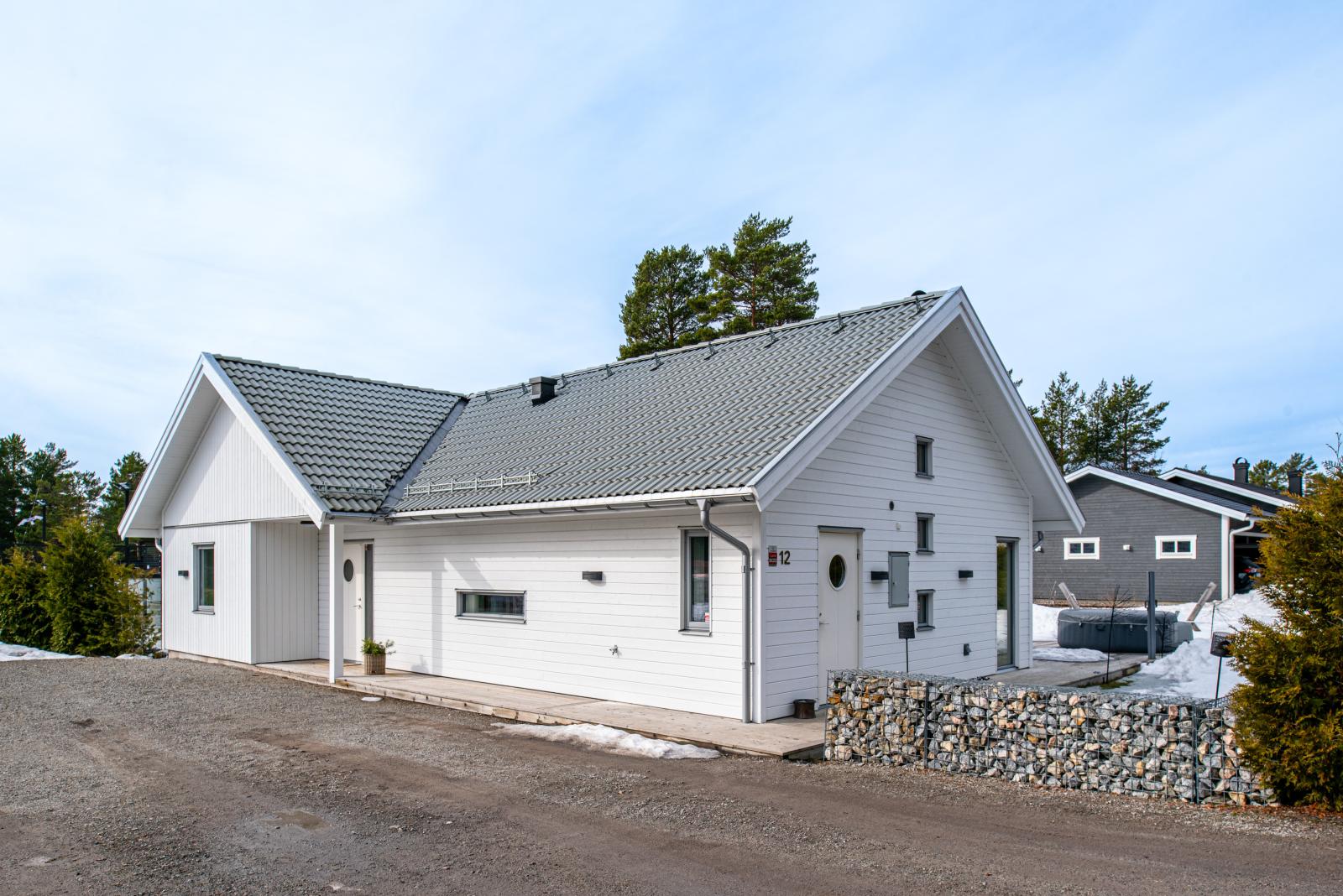 Exteriör entrésida