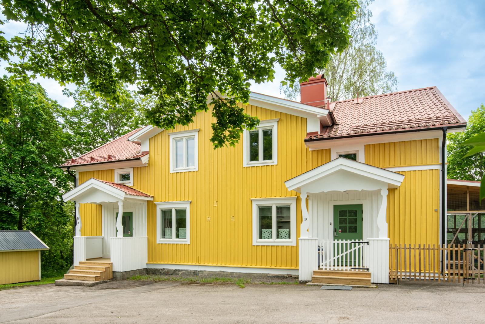 Tullvägen 9 A  B välkomnar dig