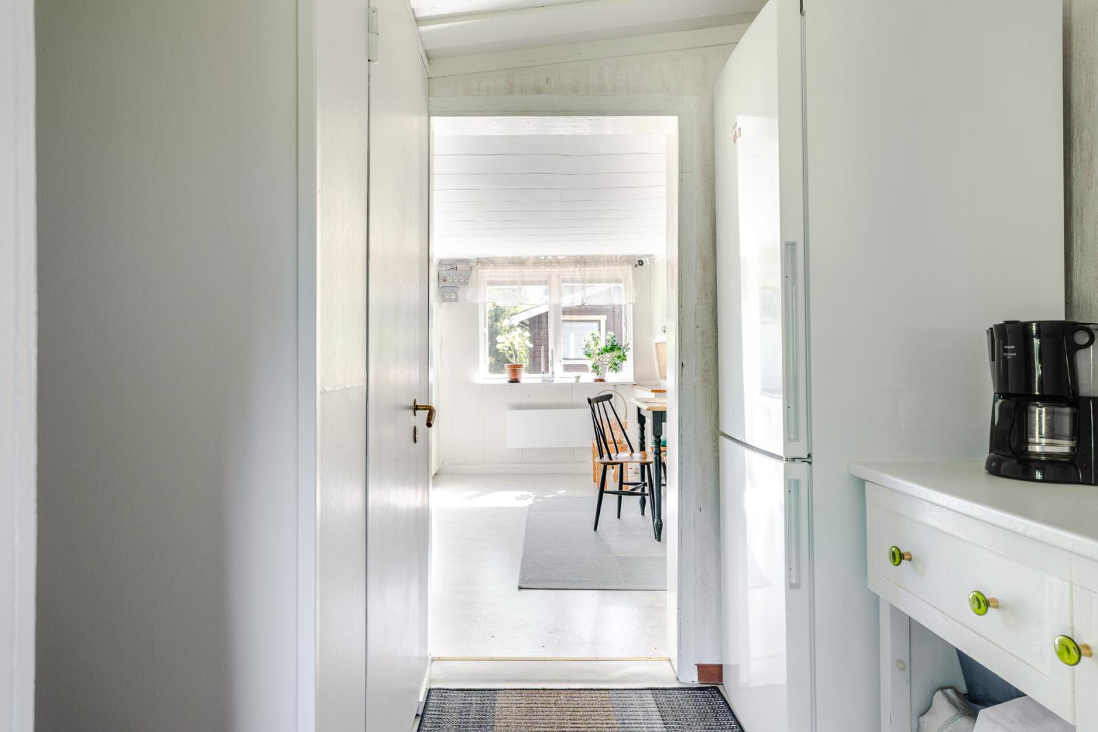 Hall mot kök