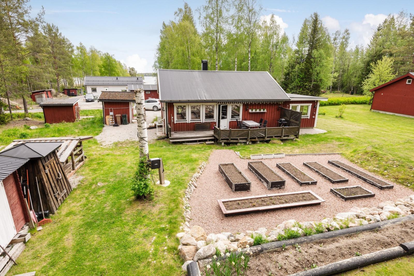 Exteriör och trädgård
