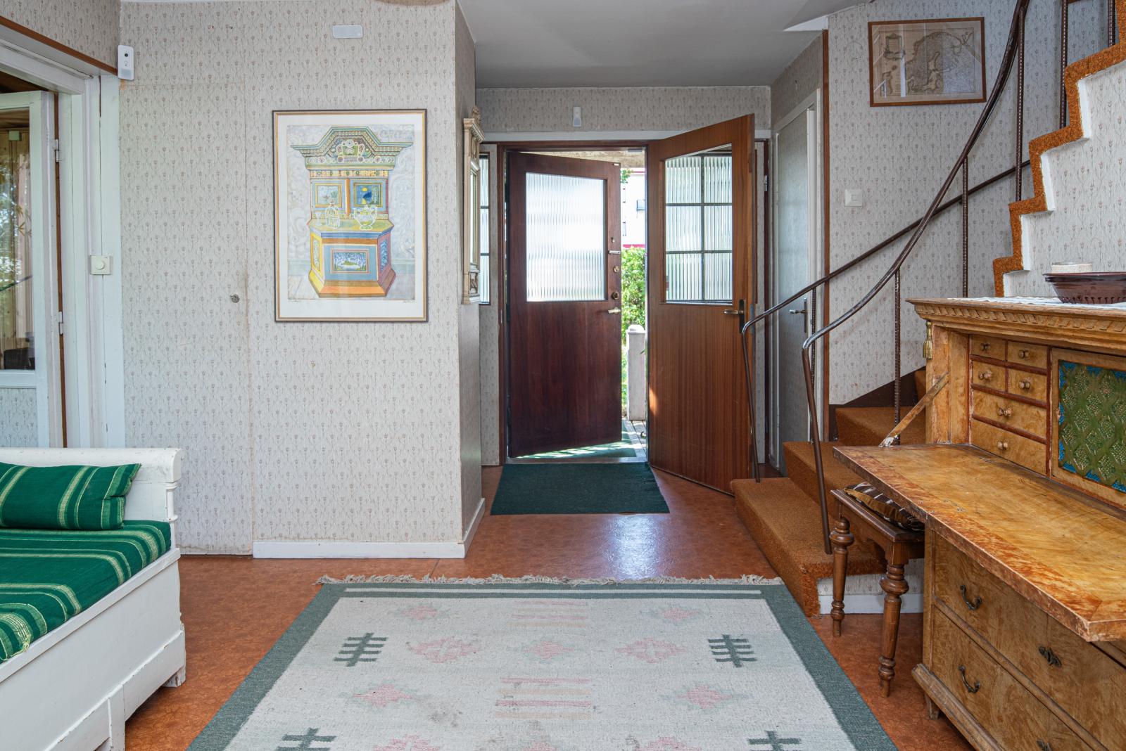  Hall