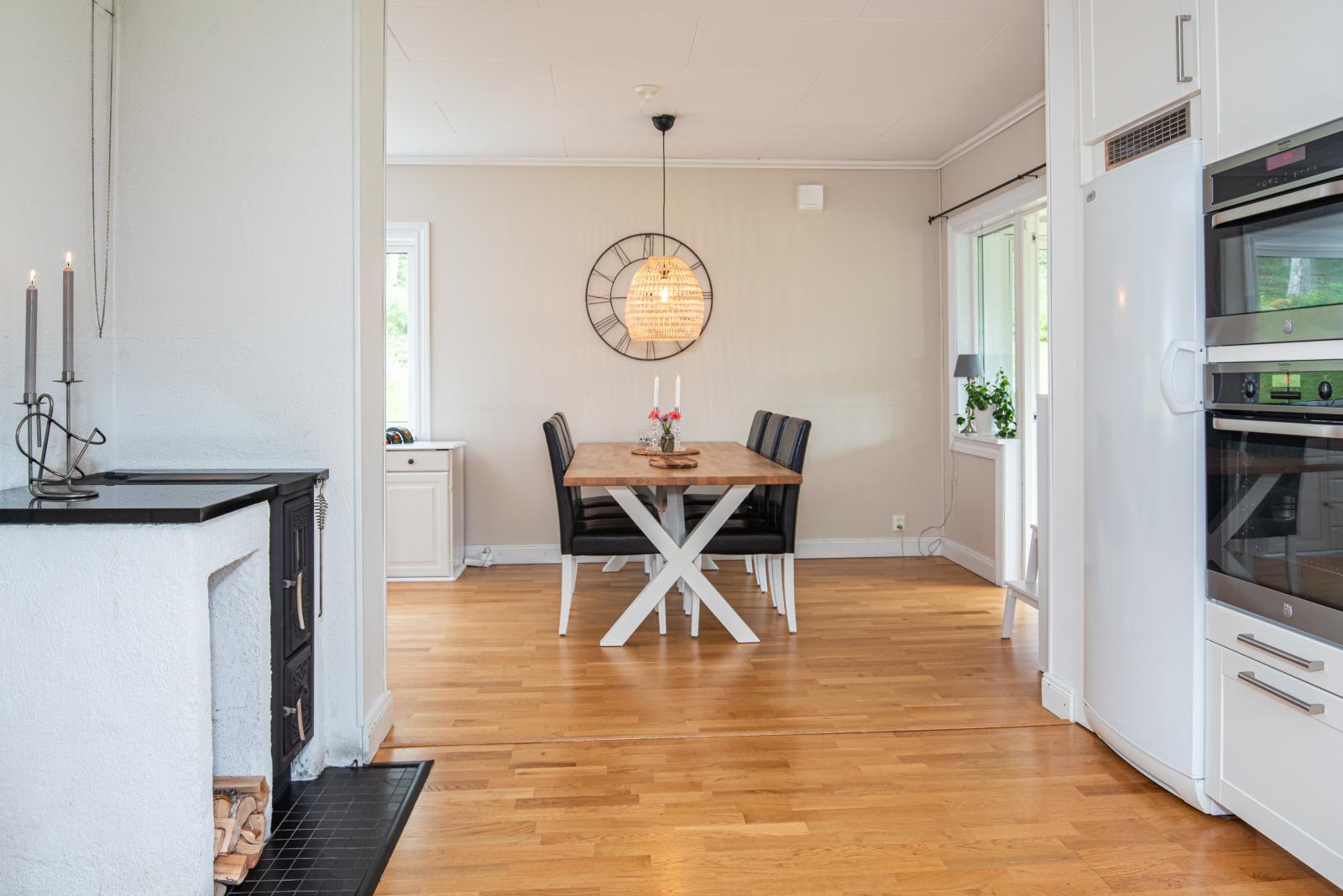 Från kök mot matplats