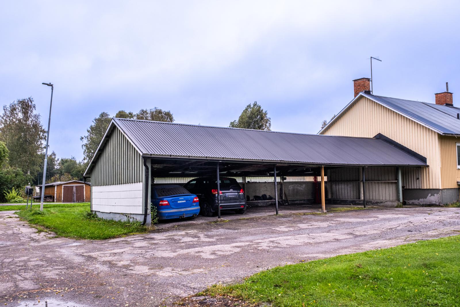 Parkering och carport