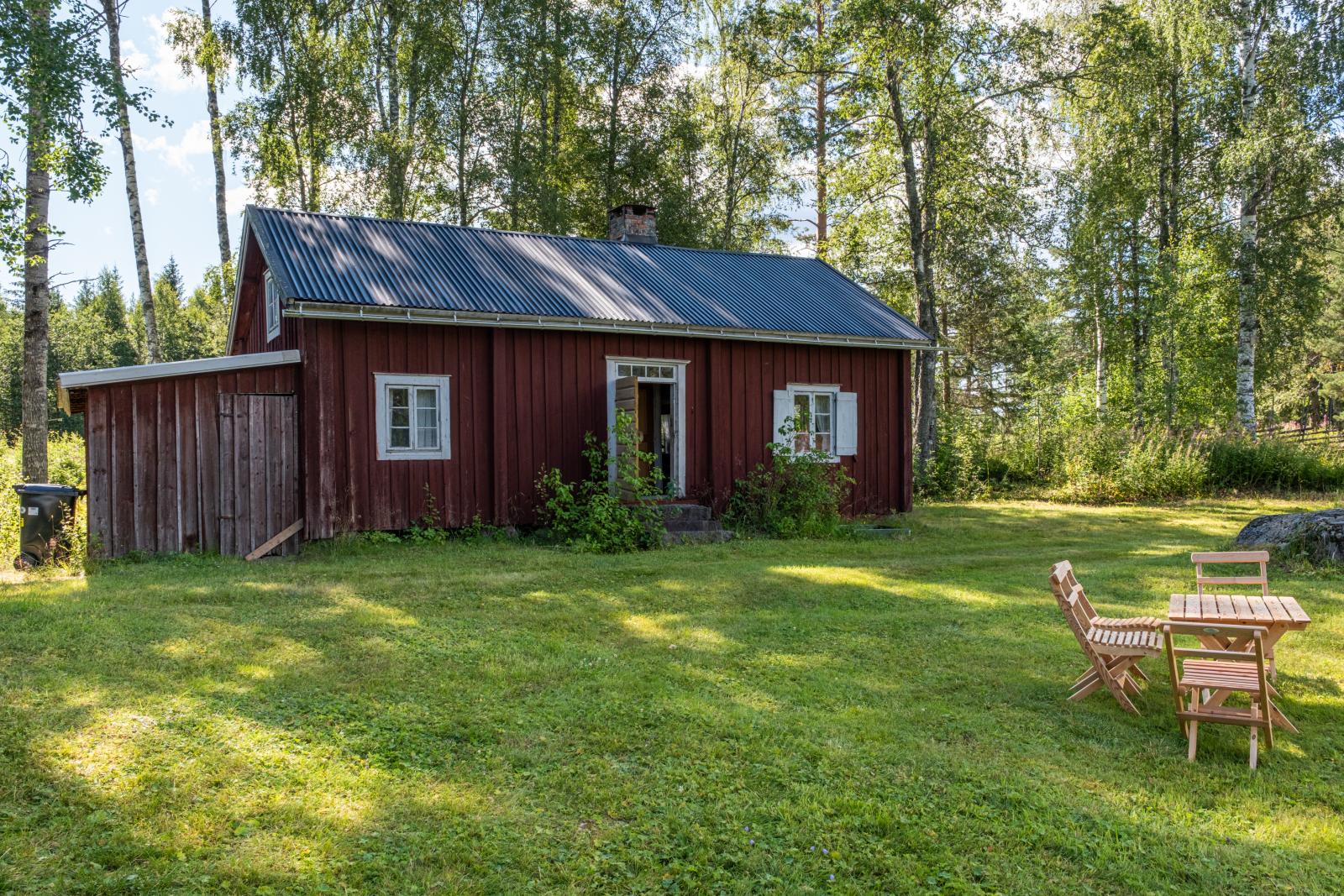 Vidbyggt förråd
