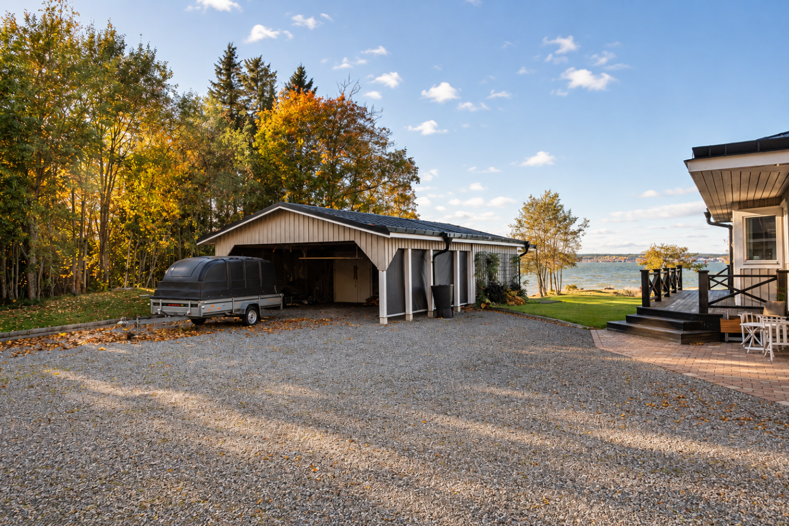Carport med förråd  