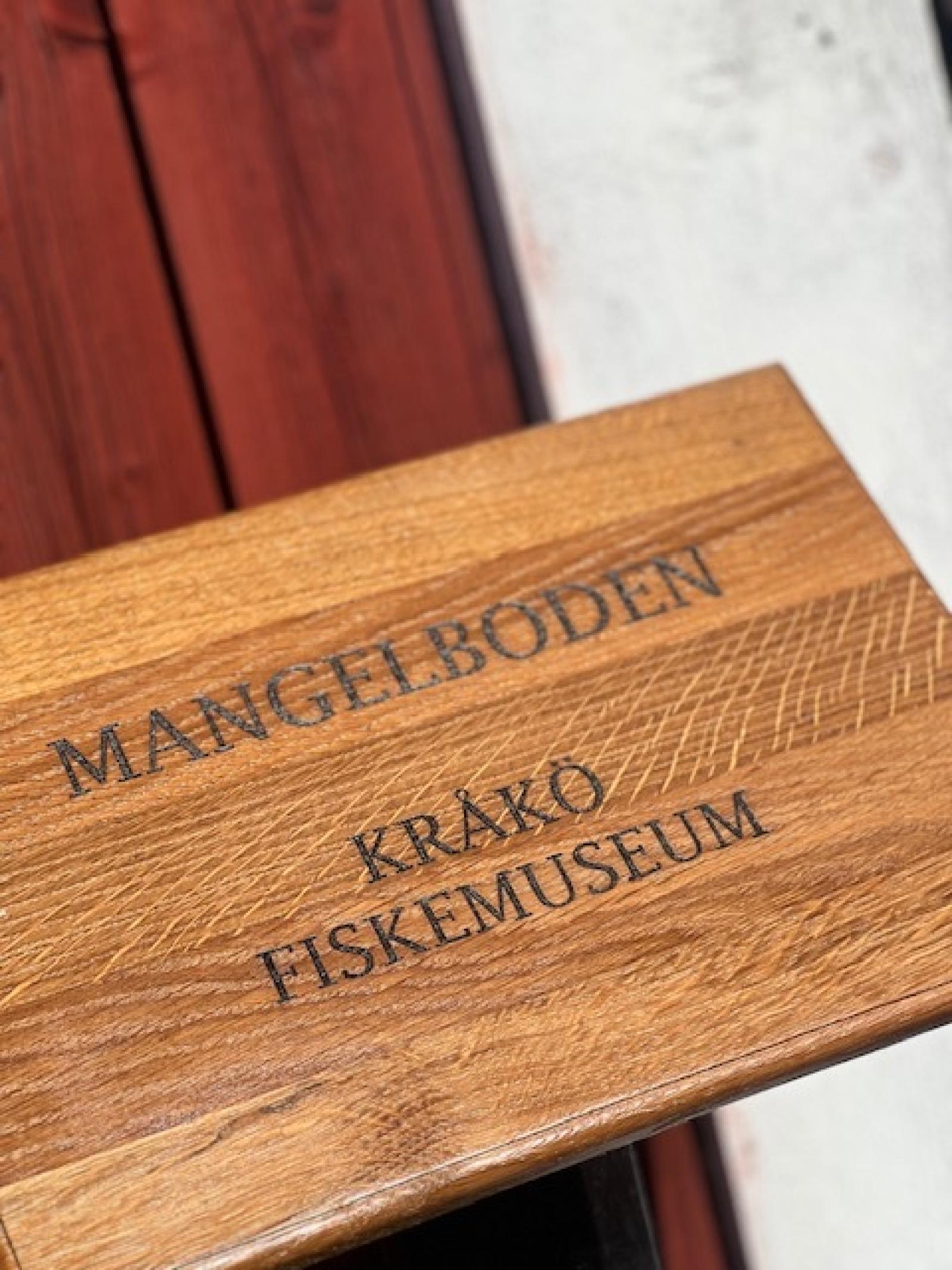 På ön