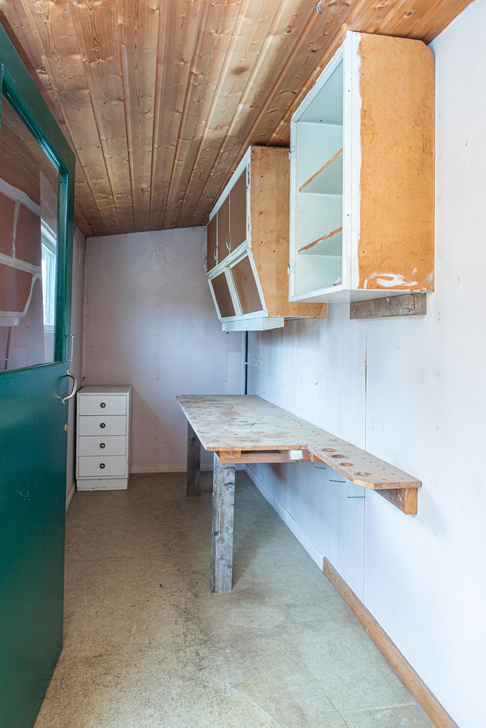 Snickarrum vid garaget