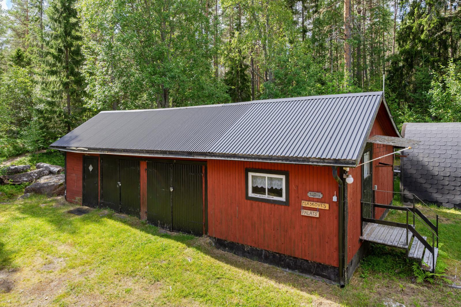 Garage/förråd