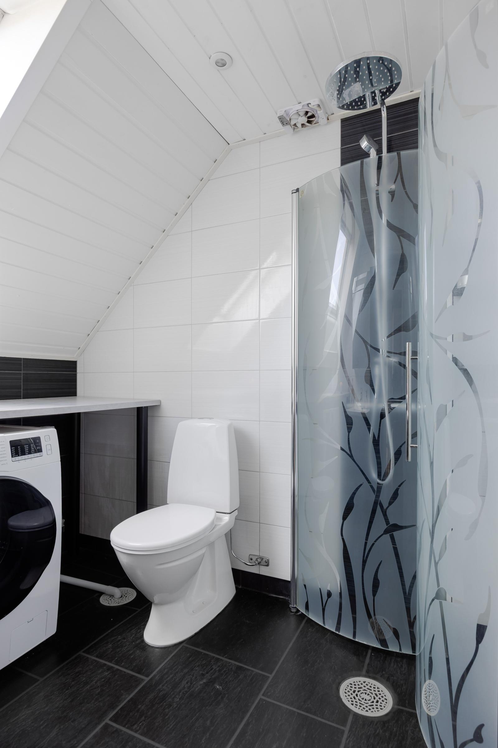 WC/dusch övre plan